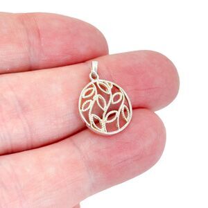 Vintage Sterling Silver 925 Filigree Leaf Circle Pendant